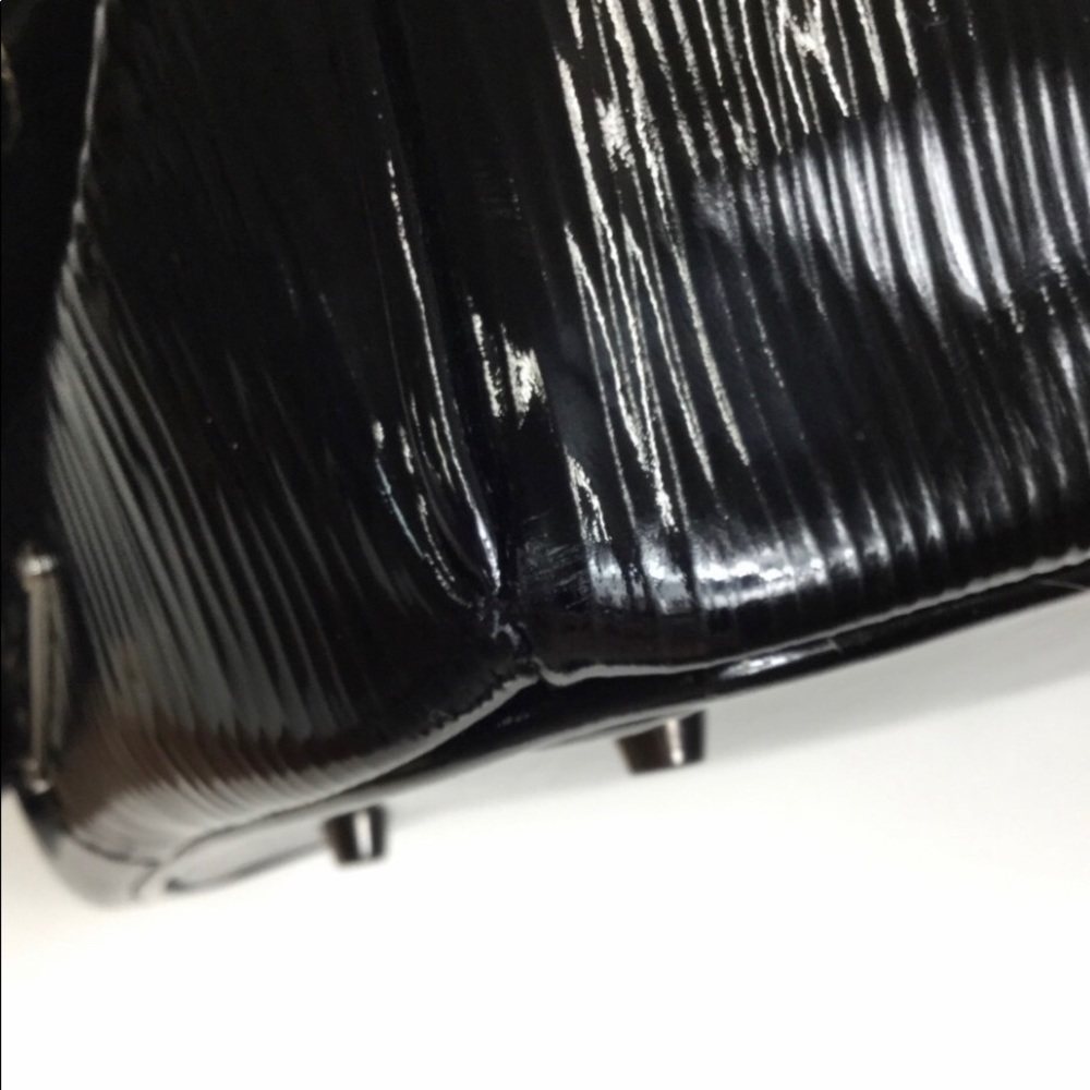 Authentic Prada Handbag - Picture 5 of 8